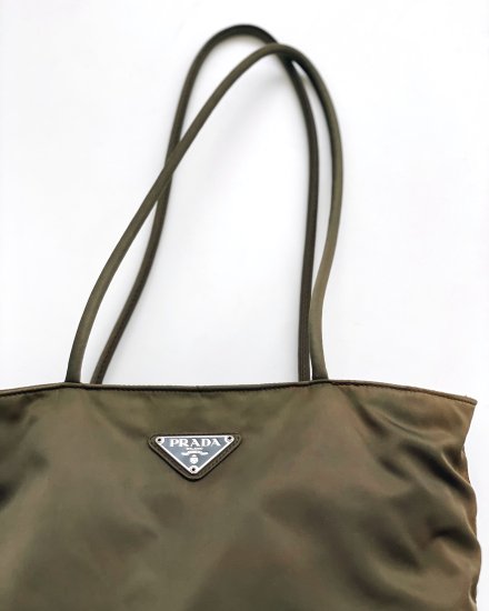 2000s Prada Chain leather Hand Bag | www.gamutgallerympls.com