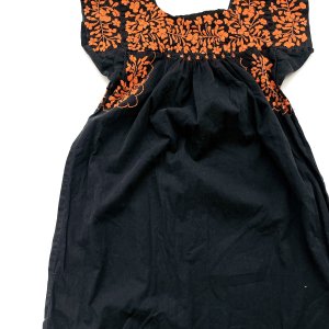 VINTAGE Mexican embroidered short sleeve dress "black"