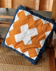 Vintageamerican quilt cushion