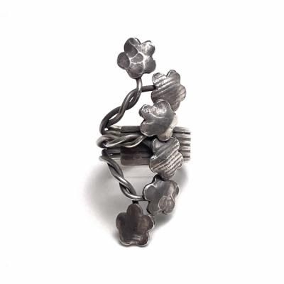 Old Karen silver ring "flower"