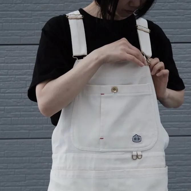 BIBエプロン コーデュロイホワイト ビブ エプロンドレス／Yarmo