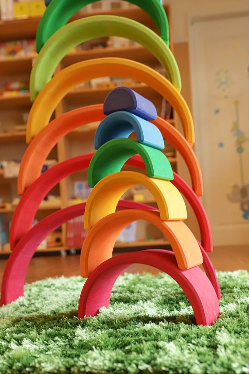 グリムス社アーチレインボー（小）- カラフルな虹の積み木