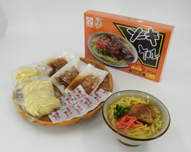 生沖縄そば３食ソーキ（軟骨）&ジューシー（沖縄炊き込みご飯）の素