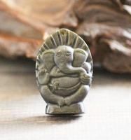 薬師如来／水晶彫刻 - 彩雲(さいうん)