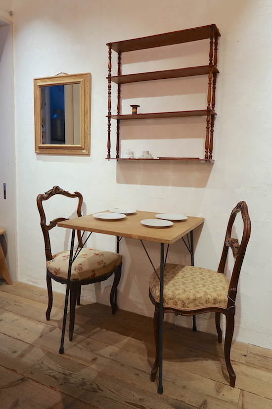 フランスアンティーク/ウォールシェルフ3段/約w64×d15×h67cm フランスアンティーク/ウォールシェルフ3段/約w64×d15×h67cm