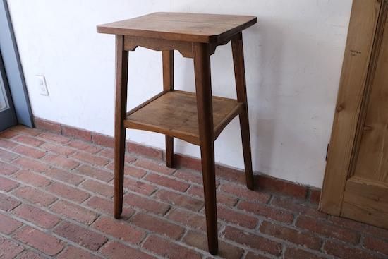 昭和レトロ花台スクエア形 W43 D39 H75 5cm 西荻窪アンティーク 古家具 古道具のカフェスタイル雑貨ショップ ひぐらし古具店 昭和レトロ花台スクエア形 W43 D39 H75 5cm 西荻窪アンティーク 古家具 古道具のカフェスタイル雑貨ショップ ひぐらし古具店