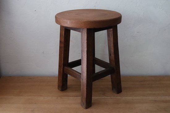 昭和の丸椅子/木のスツール/古い丸椅子/濃茶/高さ39cm - カフェ 