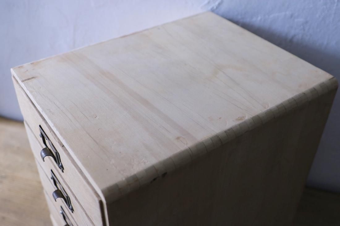 昭和の小引出し/小棚/白木/ネーム付取手/4段/w25.5×d31.5×h32cm