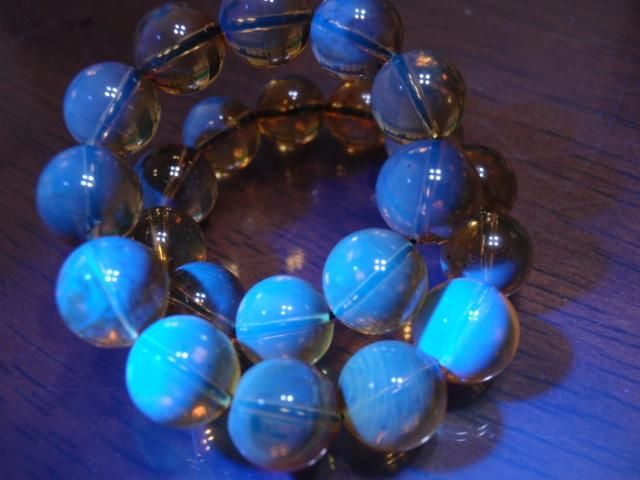 花琥珀のブレスレット ブルーアンバー 大粒 花琥珀のブレスレット ブルーアンバー 大粒 楽天市場】『天然