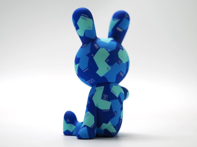 □BLACK RABBiT お座り スプリッター迷彩 BLUE - BLACKRABBiT 