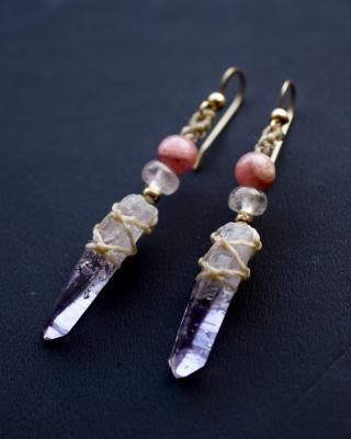 マクラメピアス - 天然石＋マクラメアクセサリーのFreaky Handsフリー