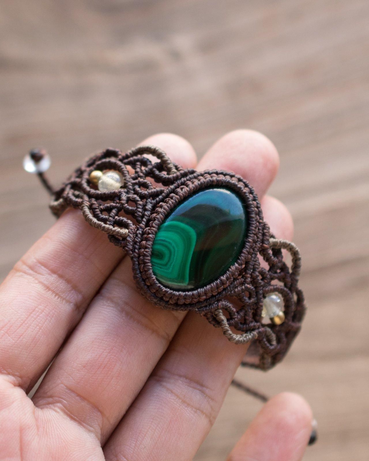 マラカイト | マクラメブレスレット - 天然石＋マクラメアクセサリーの