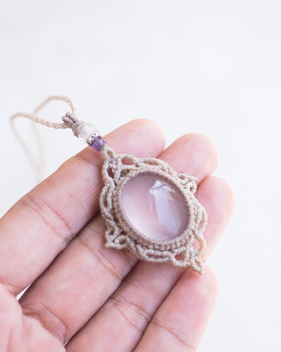 ♡ロードナイト　ローズクォーツ　ピンクトパーズなどマクラメネックレス ♡ロードナイト ローズクォーツ ピンクトパーズなどマクラメ