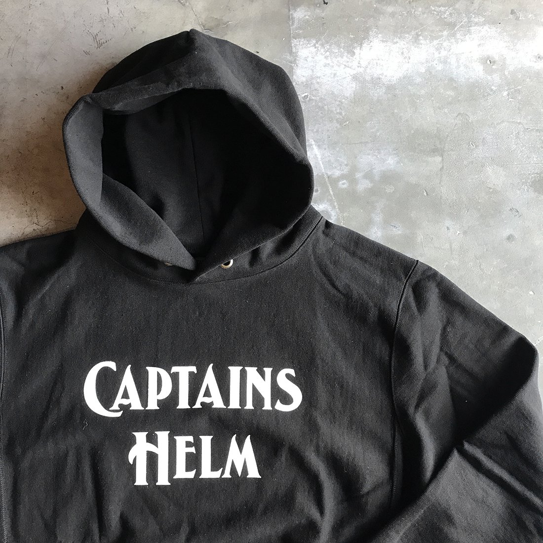 CAPTAINS HELM #LOGO AUTHENTIC HOODIE - CAPTAINS HELM WEB STORE