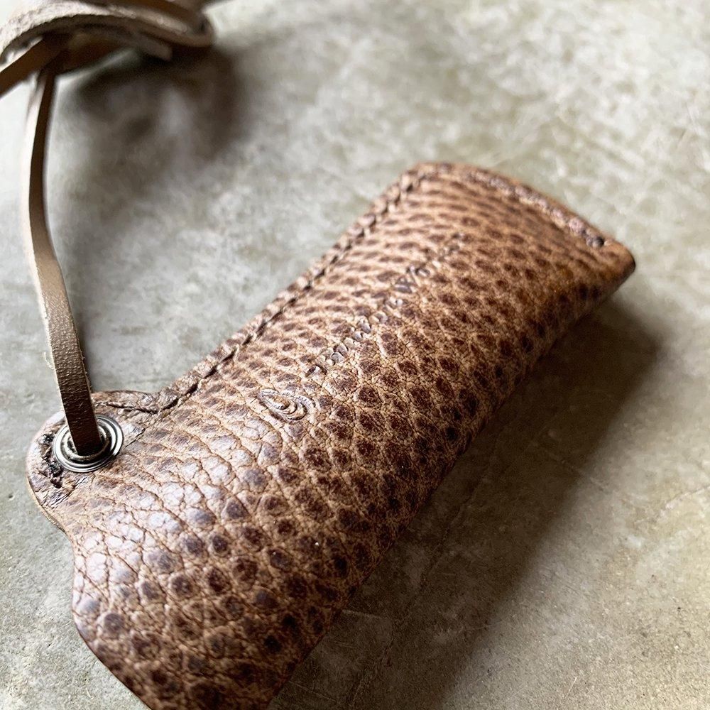 BUTTON WORKS × CAPTAINS HELM #LEATHER LIGHTER HOLDER BUTTON WORKS × CAPTAINS HELM #LEATHER LIGHTER HOLDER