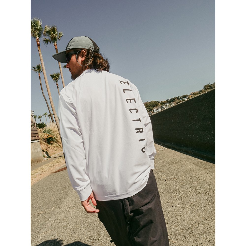 ELECTRIC #VERTICAL LOGO DRY L/S TEE