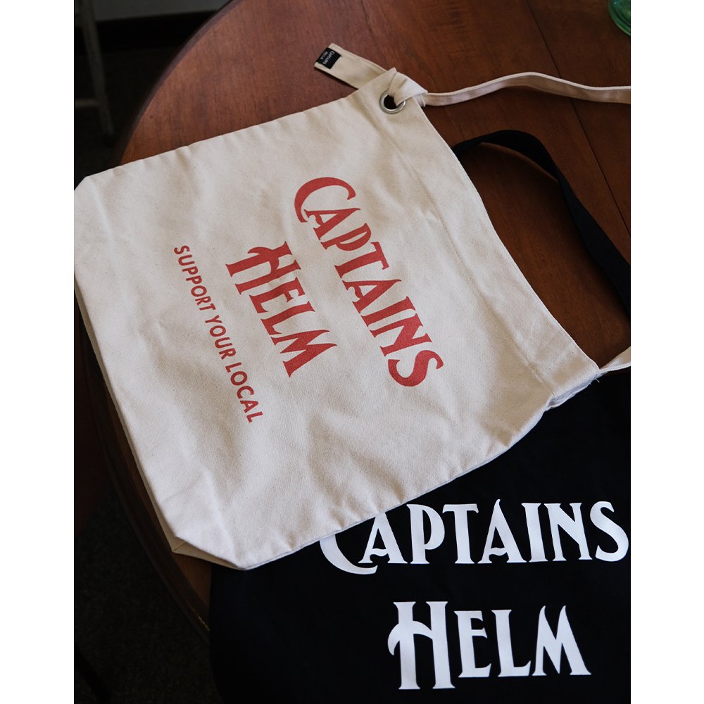 CAPTAINS HELM #SYL LOGO DAILY TOTE