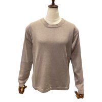 WOOL ＆ CO 【ウール・アンド・コー】 リラックスフィット・クルーネックニット（Beige）<img class='new_mark_img2' src='https://img.shop-pro.jp/img/new/icons41.gif' style='border:none;display:inline;margin:0px;padding:0px;width:auto;' />