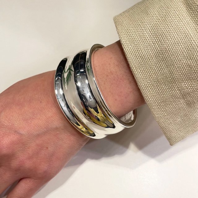 Nothing And Others 【ナッシング・アンド・アザーズ】 ”Curve Point Bangle” カーブバングル IL MARE  ONLINE STORE ｜ イル・マーレ オンラインストア