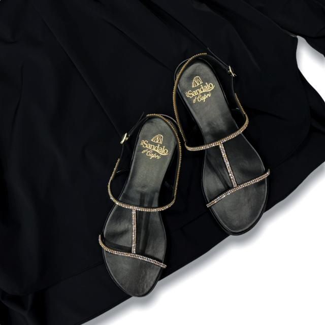 il Sandalo of Capri. ゴールドクリスタルHストラップサンダル il Sandalo of Capri 【イル・サンダロ・オブ・カプリ