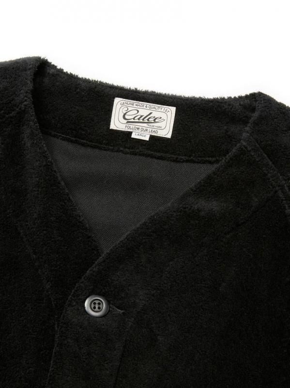 CALEE】（キャリー）