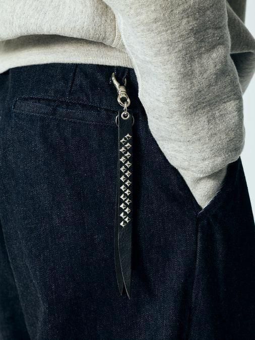 CALEE】（キャリー）