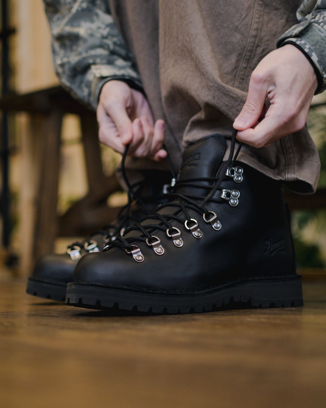 DANNER[ダナー] | TRAIL FIELD - Black