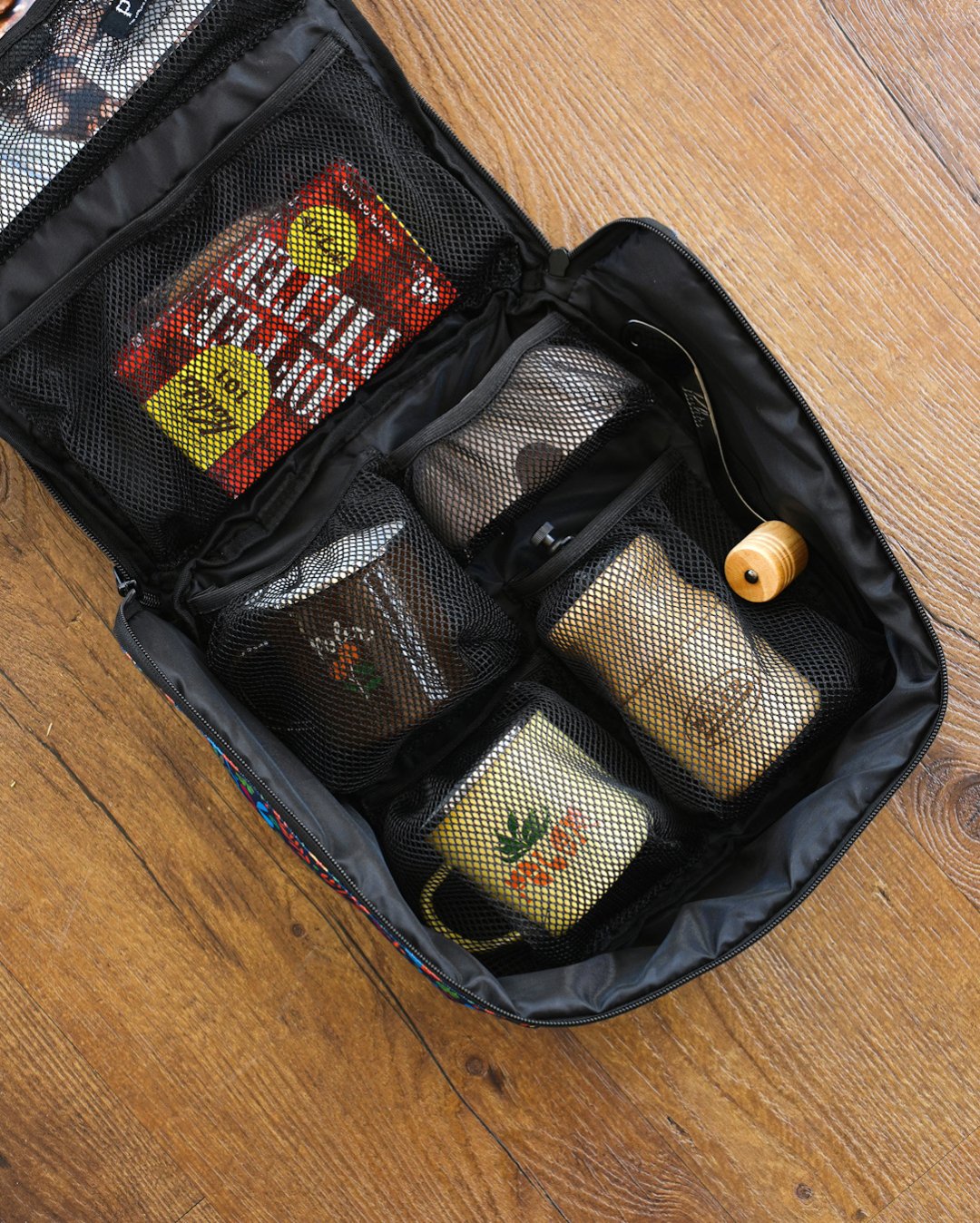 POLeR OUTDOOR STUFF[ポーラーアウトドアスタッフ] | PORTABLE COFFEE KIT