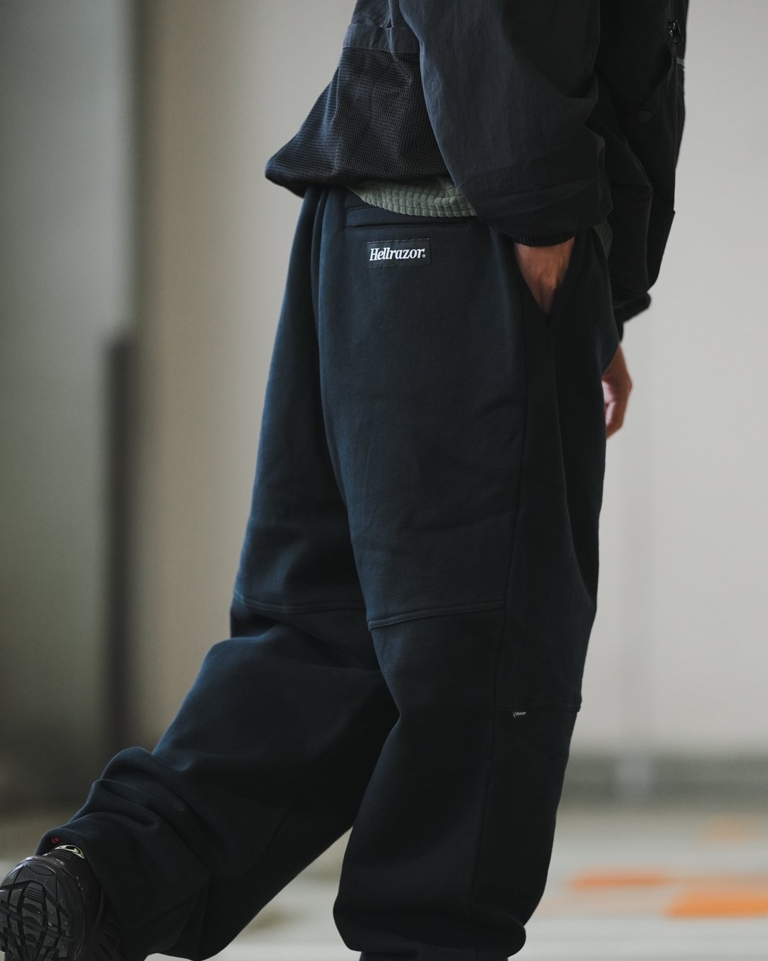 HELLRAZOR [ヘルレイザー] | LOGO SWEAT PANTS - Gray