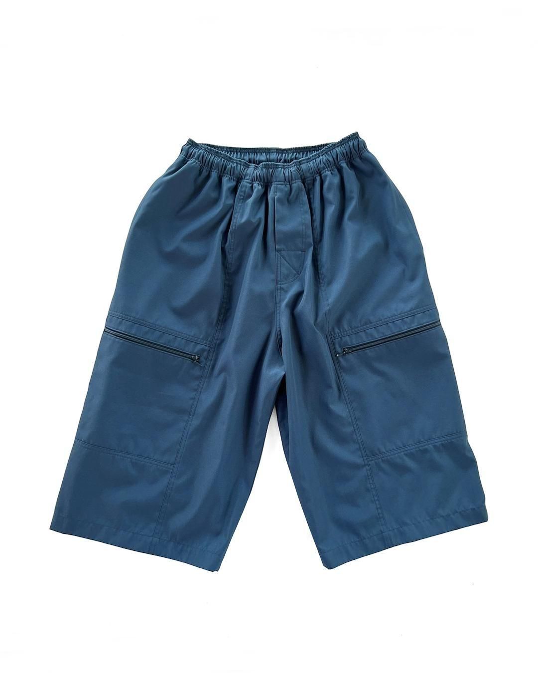 COMFORTABLE REASONCROPPED SHORTS