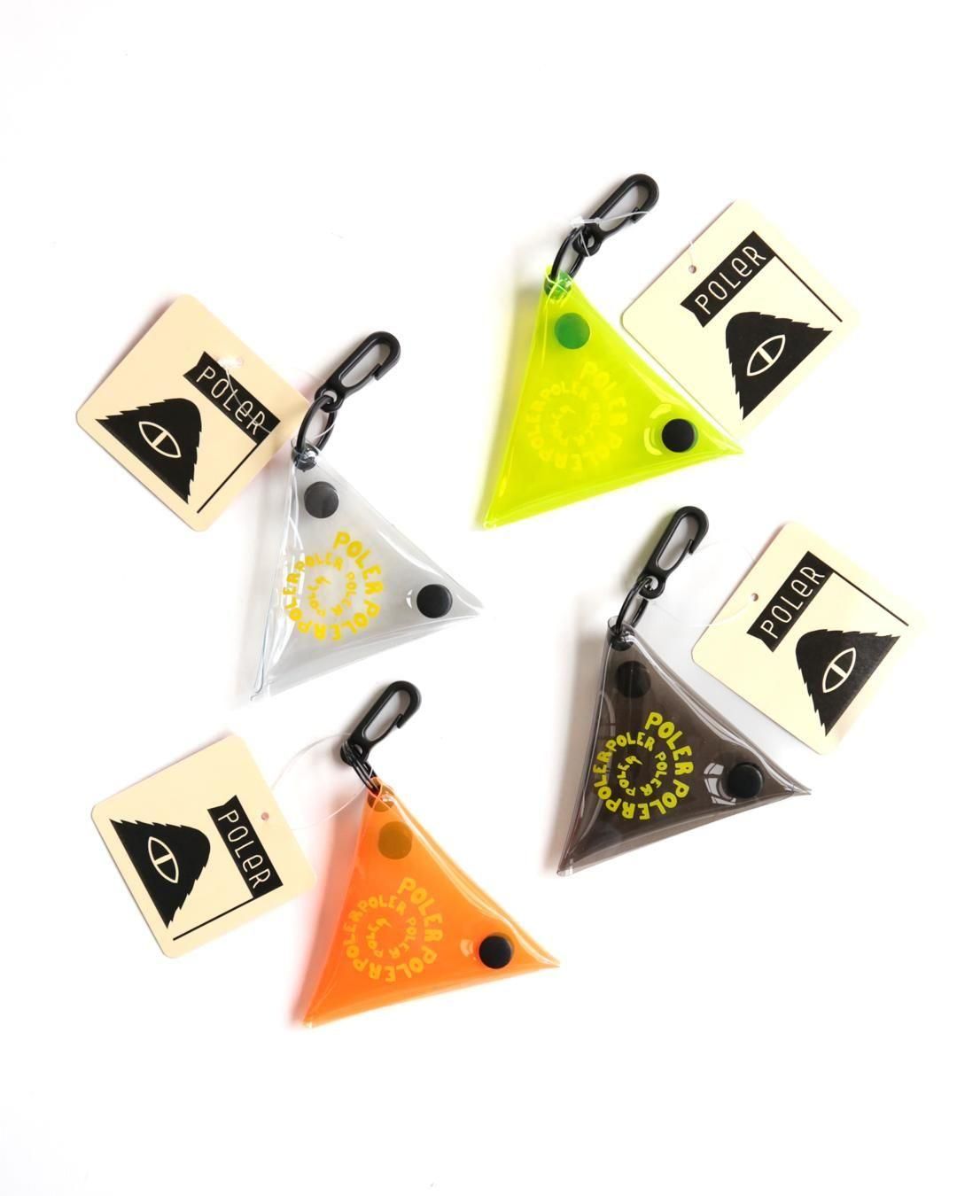 POLeRPVC TRYANGLE COIN CASE