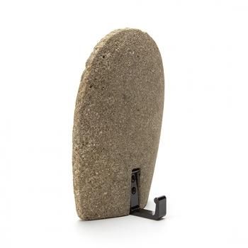 わらべ(石の手彫り)