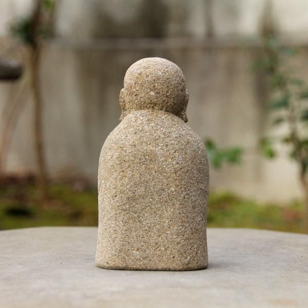 来待石製、小さなお地蔵さま（施無畏印・与願印）| Hand-carved Small Jizo with Fearlessness Mudra