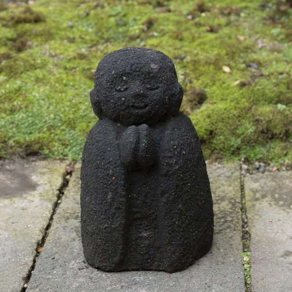 ʡȬι¢(C) | Black Jizo Made of Yame Stone