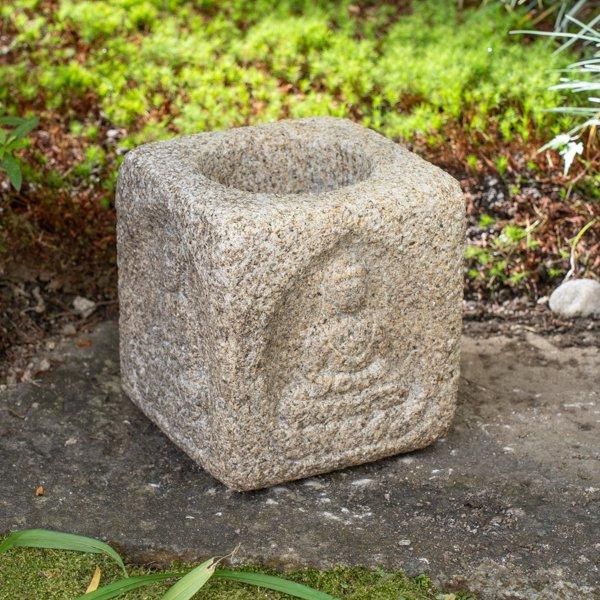 四方仏 | Four-faced Buddha