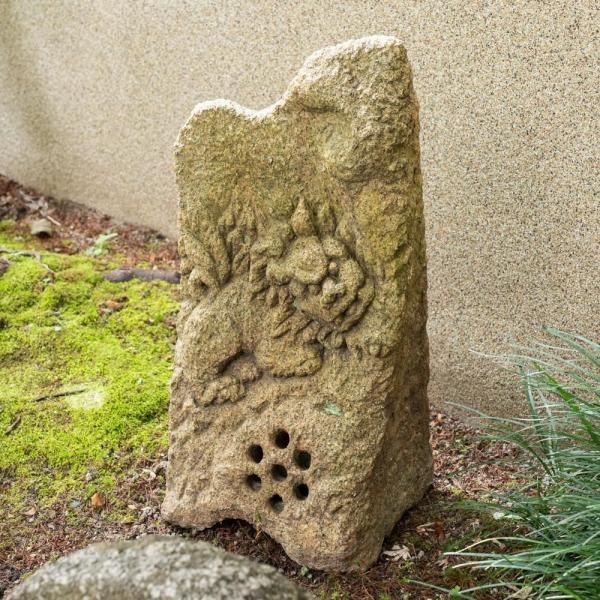 껺 | Lion made of Okazaki granite