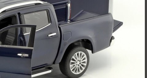 ノレブ 183421 1/18 メルセデス・ベンツ X-Class 2018 メタリックブルー - ミニチャンプス専門店　【Minichamps  World】