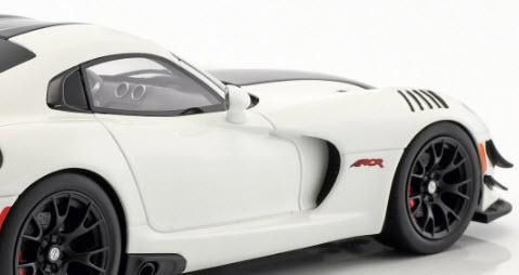 GTスピリット GTS181 1/18 ダッジ バイパー ACR（ホワイト