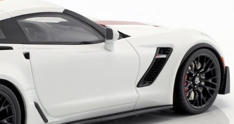 GTスピリット GTS214 1/18 シボレー コルベット Z06 (C7) (ホワイト/レッド) - ミニチャンプス専門店　【Minichamps  World】