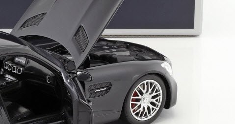 ノレブ 183497 1/18 メルセデス AMG GT S 2018 メタリックブラック - ミニチャンプス専門店　【Minichamps  World】