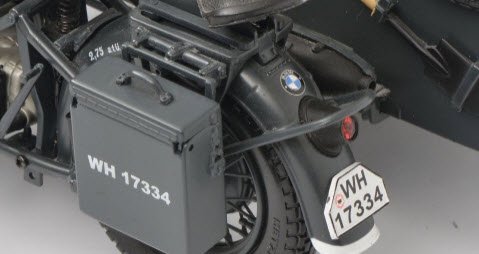 シュコー 450656400 1/10 BMW R75 (サイドカー付) - ミニチャンプス 