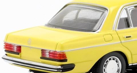 ミニチャンプス 943032203 1/43 メルセデス ベンツ 230 E (W123