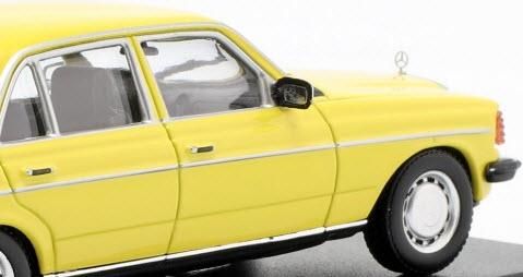 ミニチャンプス 943032203 1/43 メルセデス ベンツ 230 E (W123