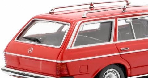 ミニチャンプス 943032213 1/43 メルセデス ベンツ 230 TE (W123
