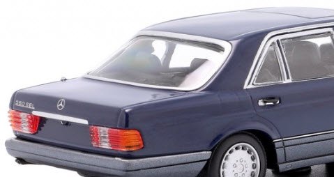 ミニチャンプス 943039303 1/43 メルセデス ベンツ 560 SEL (V126