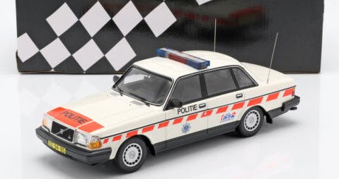 ミニチャンプス 155171498 1/18 ボルボ 240 GL 1986 オランダ警察 