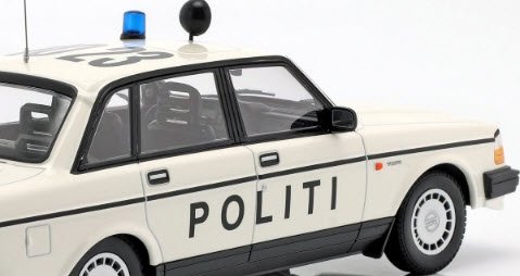 ミニチャンプス 155171495 1/18 ボルボ 240 GL 1986 デンマーク警察パトカー - ミニチャンプス専門店　【Minichamps  World】