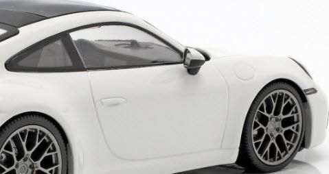 ミニチャンプス 153067325 1/18 ポルシェ 911 (992) カレラ 4S