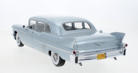 BoS Models BOS385 1/18 キャデラック Fleetwood Series 75 リムジン 1958 ライトブルーメタリック -  ミニチャンプス専門店 【Minichamps World】