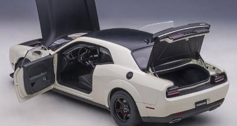 オートアート AUTOart 71746 1/18 ダッジ チャレンジャー SRT
